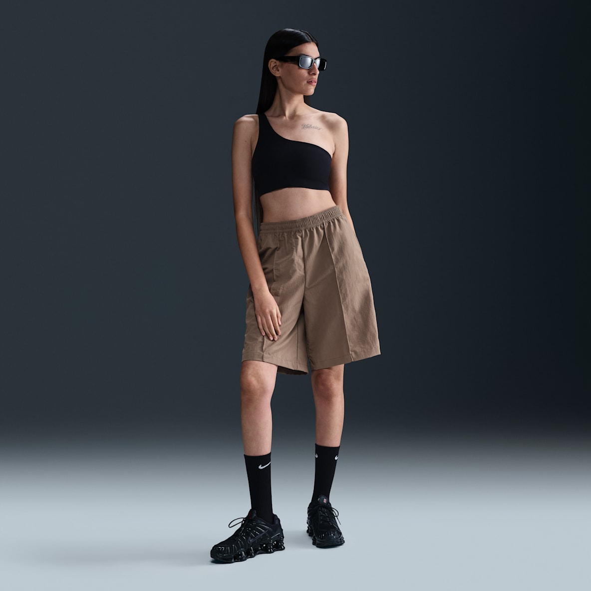 Nike Sportswear Everything Wovens Nike Sportswear Everything Wovens Shorts de tiro alto de 23 cm para mujer