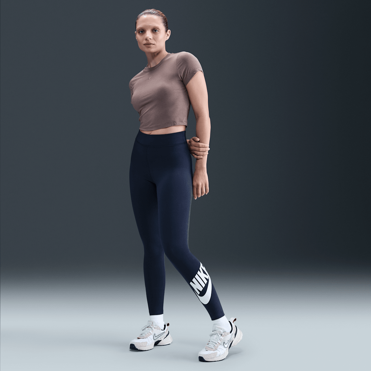 Nike Sportswear Classics Nike Sportswear Classics Women's High-Waisted Graphic Leggings