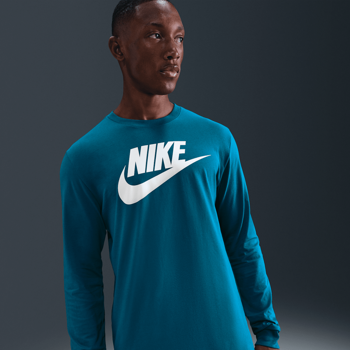 Nike Sportswear Men's Long-Sleeve T-Shirt