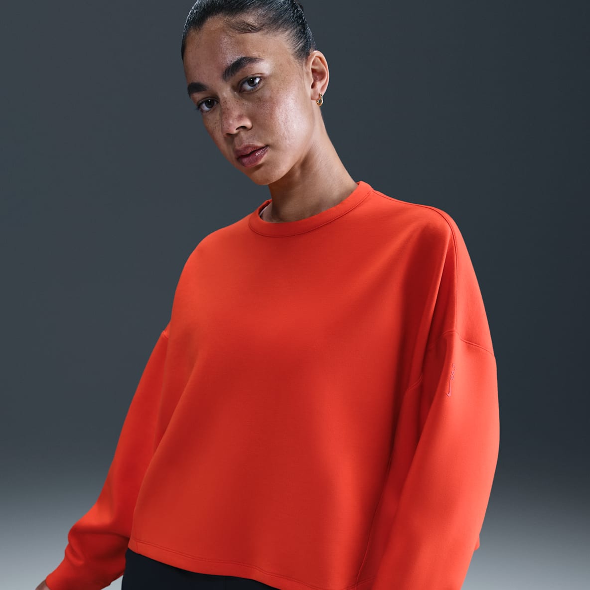 Nike 24.7 ImpossiblySoft Nike 24.7 ImpossiblySoft Women's Dri-FIT Oversized Crew-Neck Top