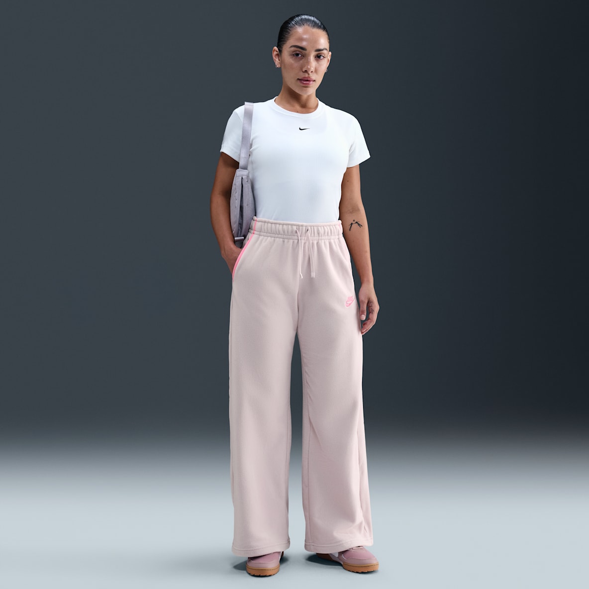 Nike Sportswear Club Fleece Nike Sportswear Club Fleece Women's Mid-Rise Wide-Leg Cozy Pants