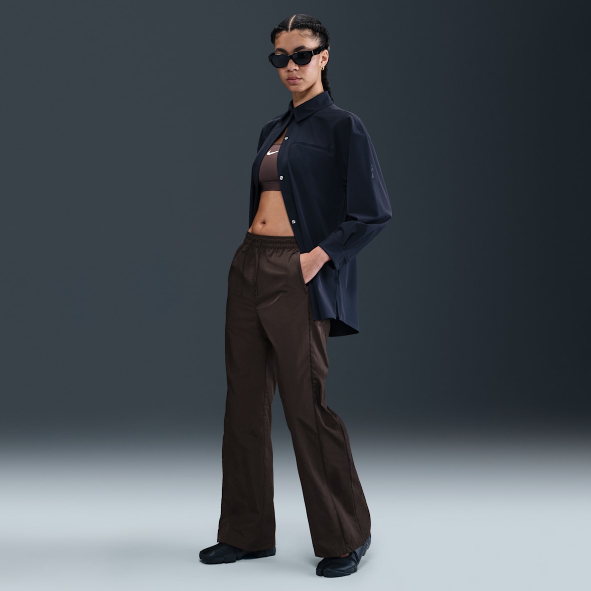 Nike Windrunner Nike Windrunner Pants con dobladillo abierto de tejido Woven de tiro alto para mujer