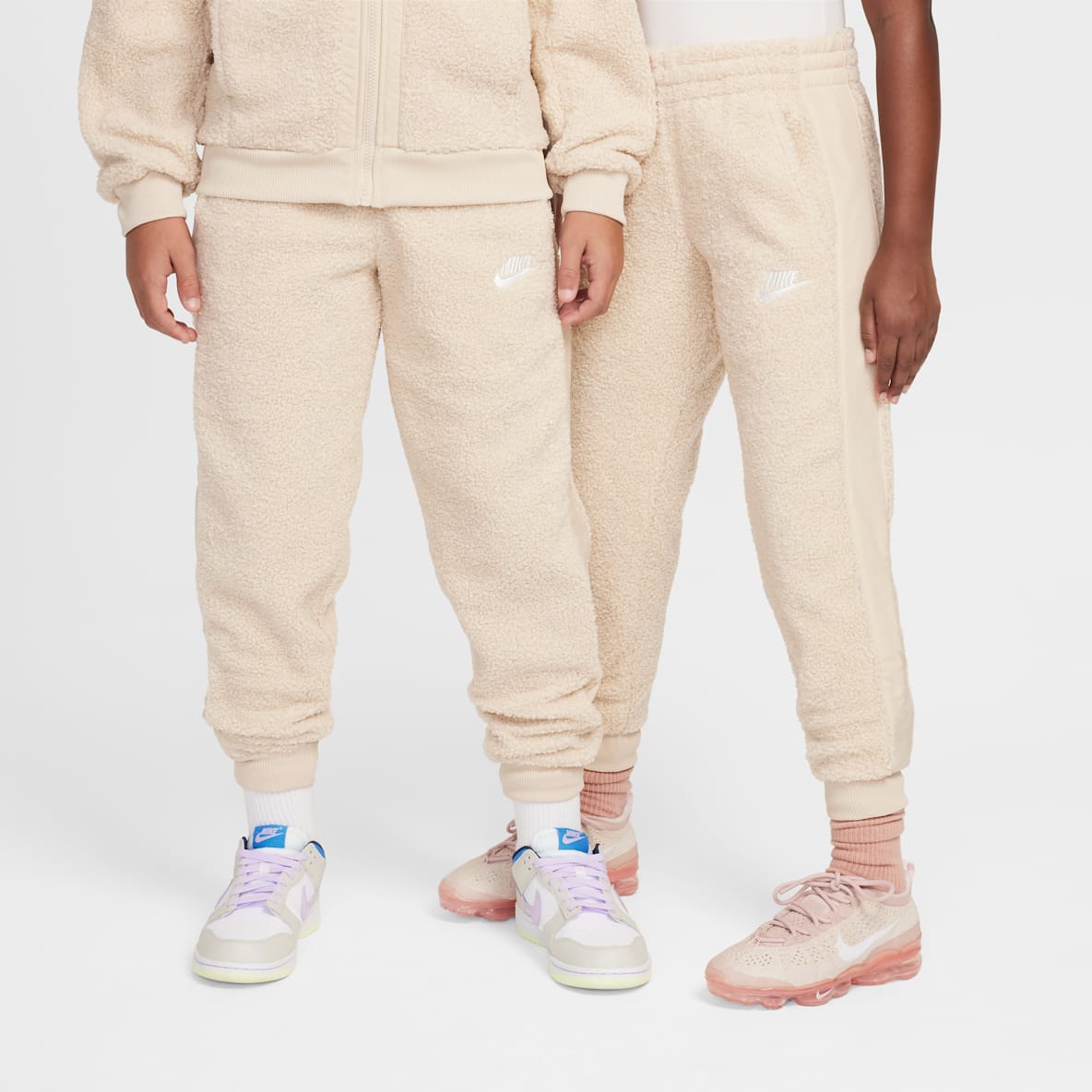 Nike Sportswear Club Fleece Nike Sportswear Club Fleece Pants acondicionados para el invierno para niños talla grande