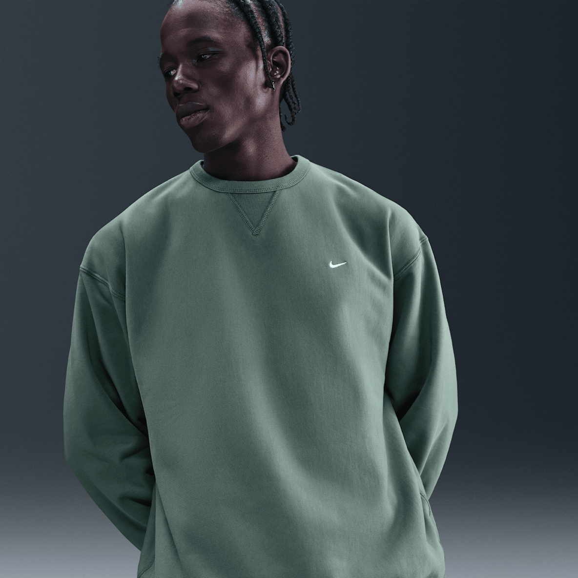 Nike Solo Swoosh Nike Solo Swoosh Pánská flísová mikina s kulatým výstřihem