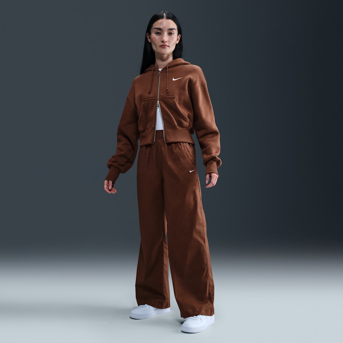 Nike Sportswear Chill Poplin Women's High-Waisted Loose Open-Hem Pants