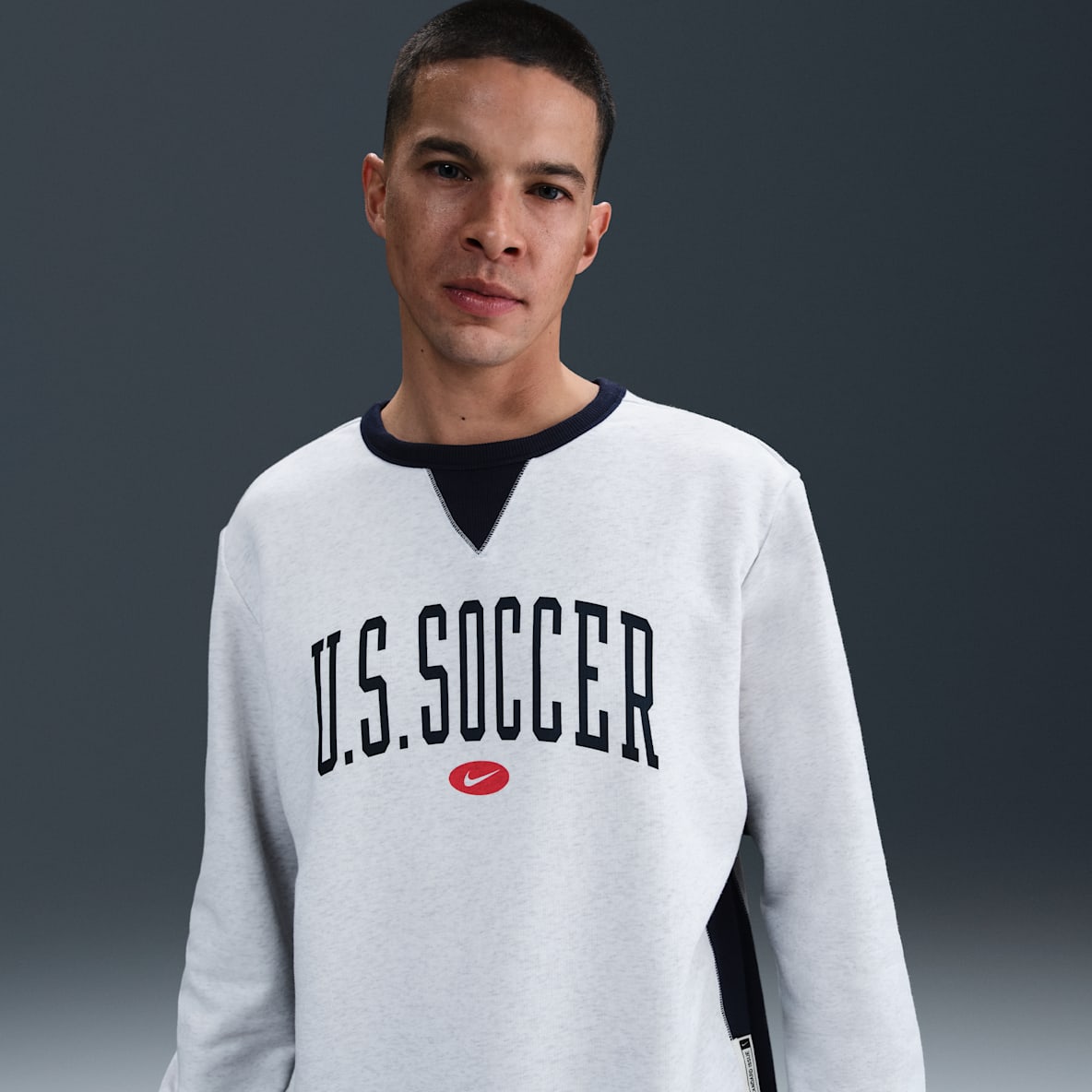 USMNT Standard Issue USMNT Standard Issue Men's Nike Dri-FIT Soccer Crew-Neck Sweatshirt
