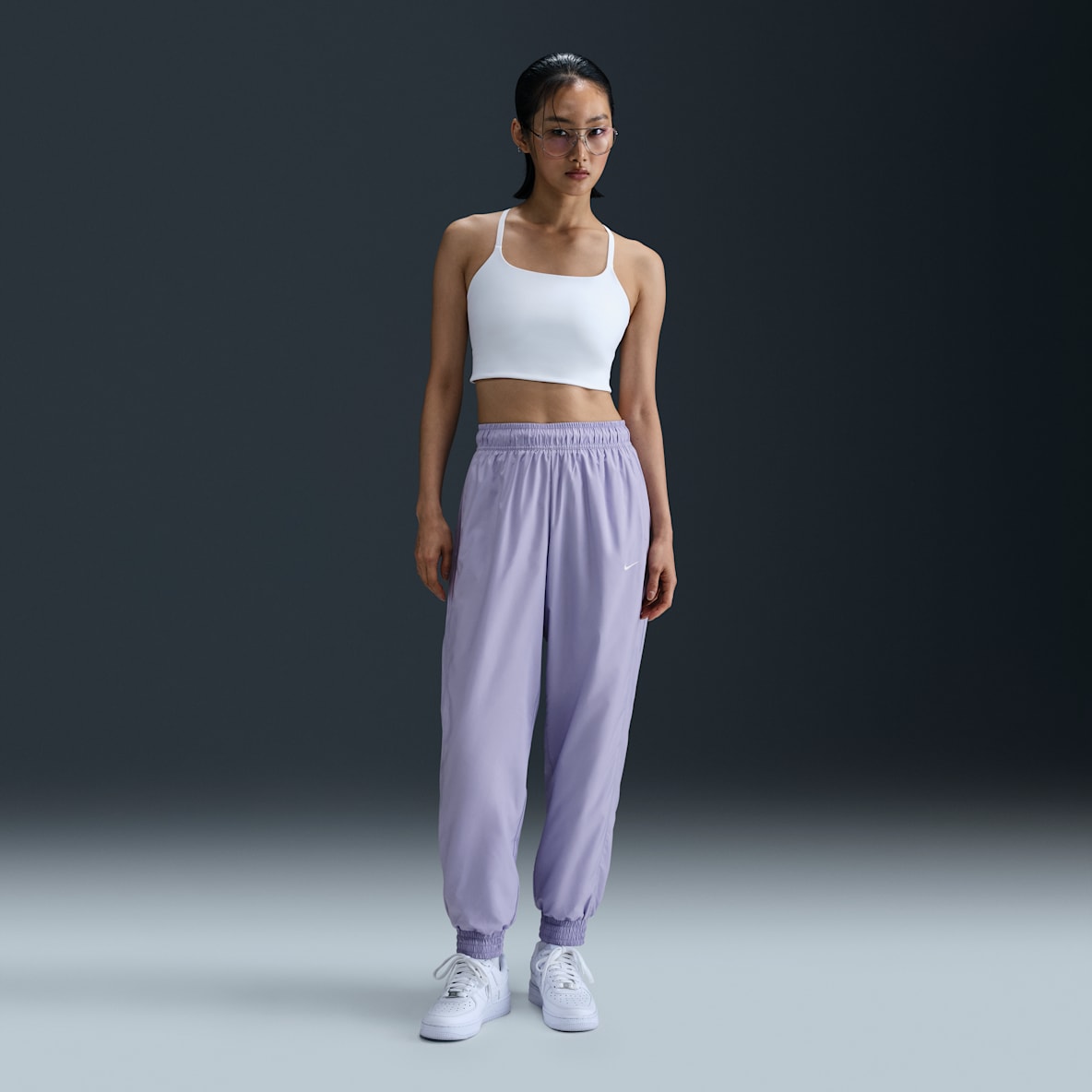 Nike Sportswear Classic Wovens Women's UV Mid-Rise Loose Joggers