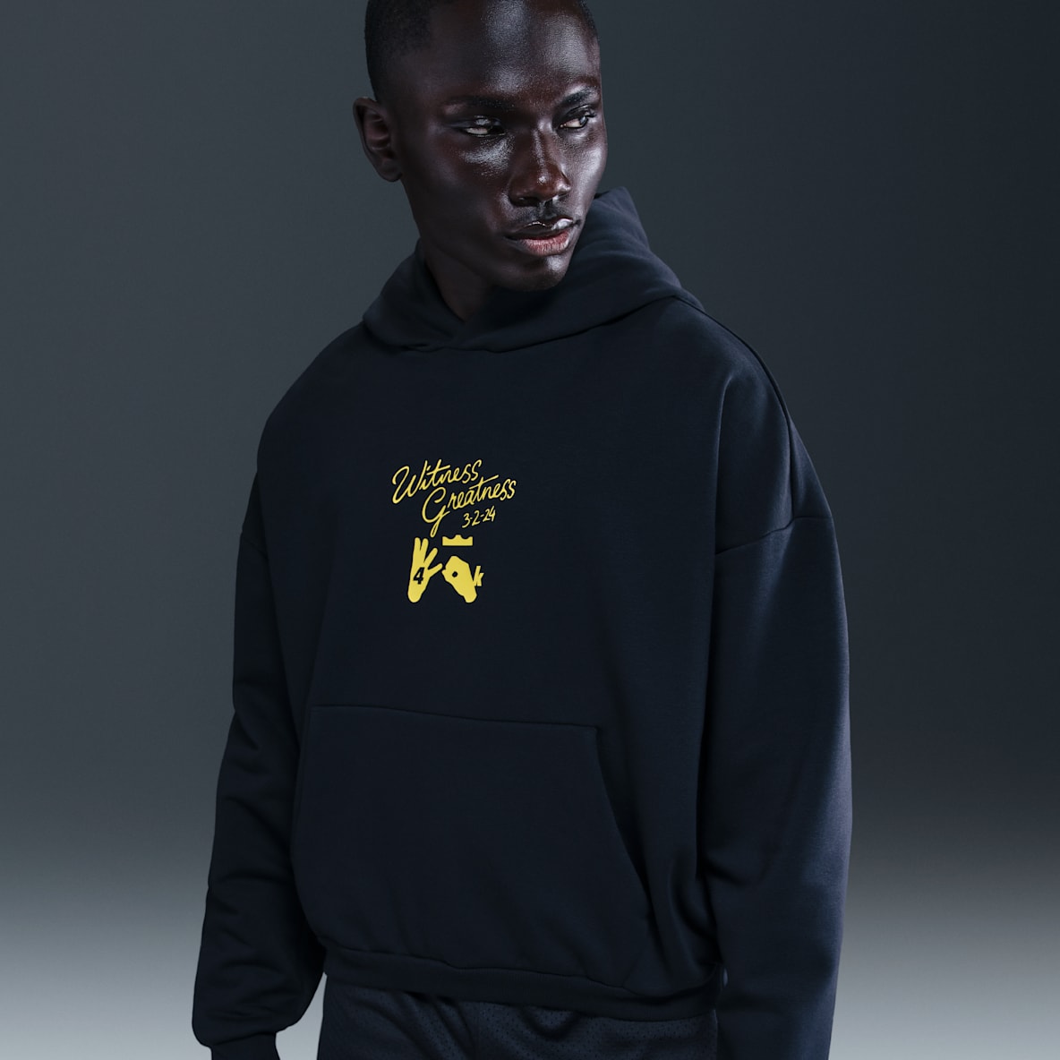 LeBron Standard Issue "Uncharted" LeBron Standard Issue "Uncharted" Men's Therma-FIT Basketball Hoodie
