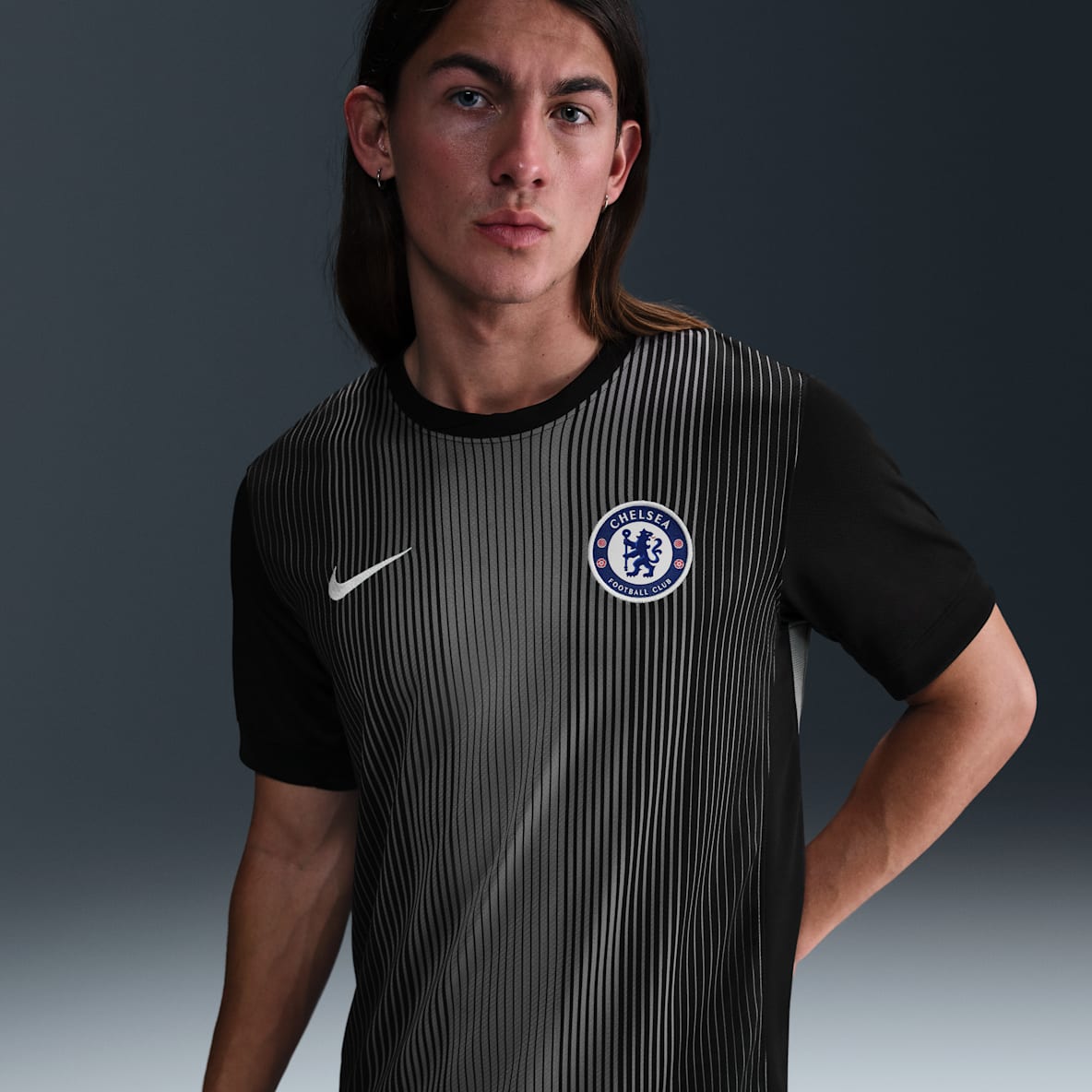 Chelsea F.C. 2025/26 Stadium Goalkeeper Chelsea F.C. 2025/26 Stadium Goalkeeper Men's Nike Dri-FIT Football Replica Short-Sleeve Shirt