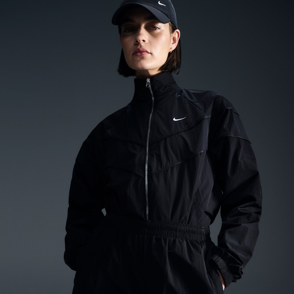 Nike Windrunner Nike Windrunner Women's Loose UV Woven Full-Zip Jacket