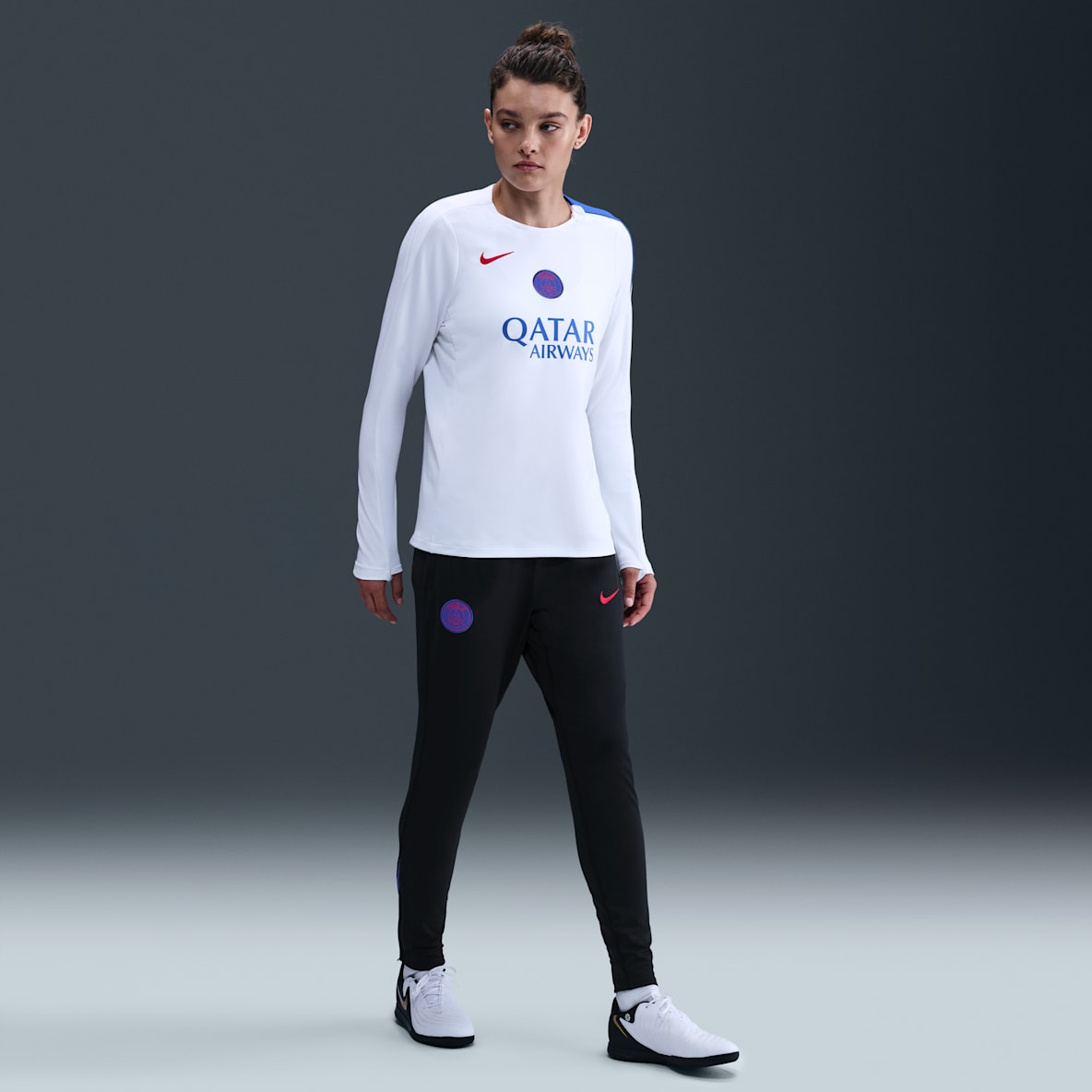 Paris Saint-Germain Strike Third Paris Saint-Germain Strike Third Women's Nike Dri-FIT Total 90 Football Knit Pants
