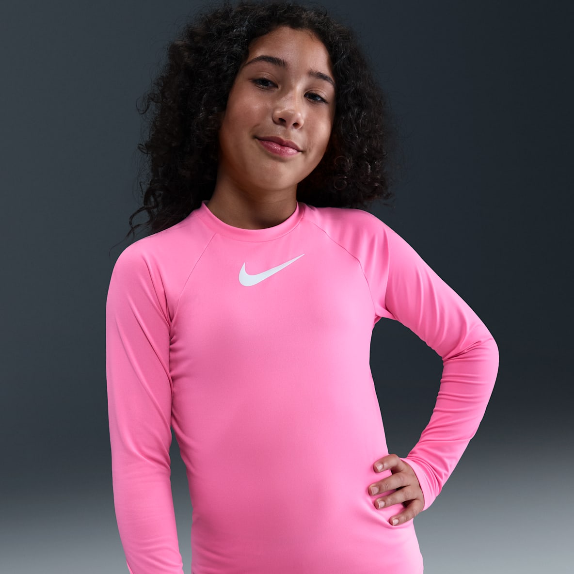 Nike Swim Hydroguard Playera de manga larga Dri-FIT UV para niña talla grande