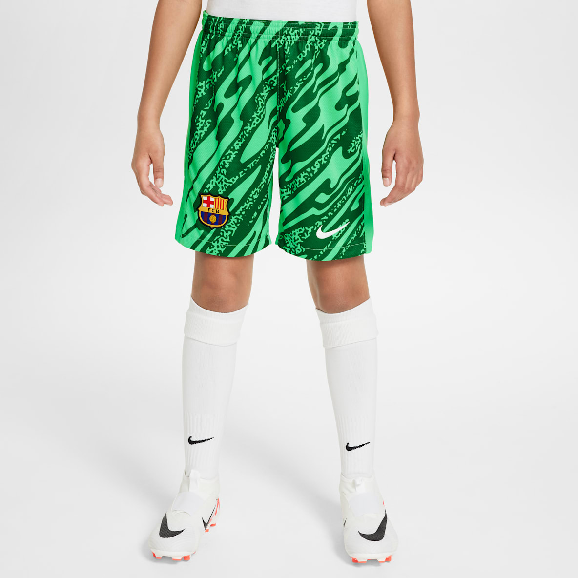F.C. Barcelona 2024/25 Stadium Goalkeeper Older Kids' Nike Dri-FIT Football Replica Shorts