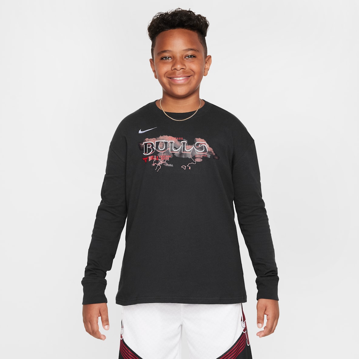 Chicago Bulls Essential Chicago Bulls Essential Older Kids' (Boys') Nike NBA Max90 Long-Sleeve T-Shirt