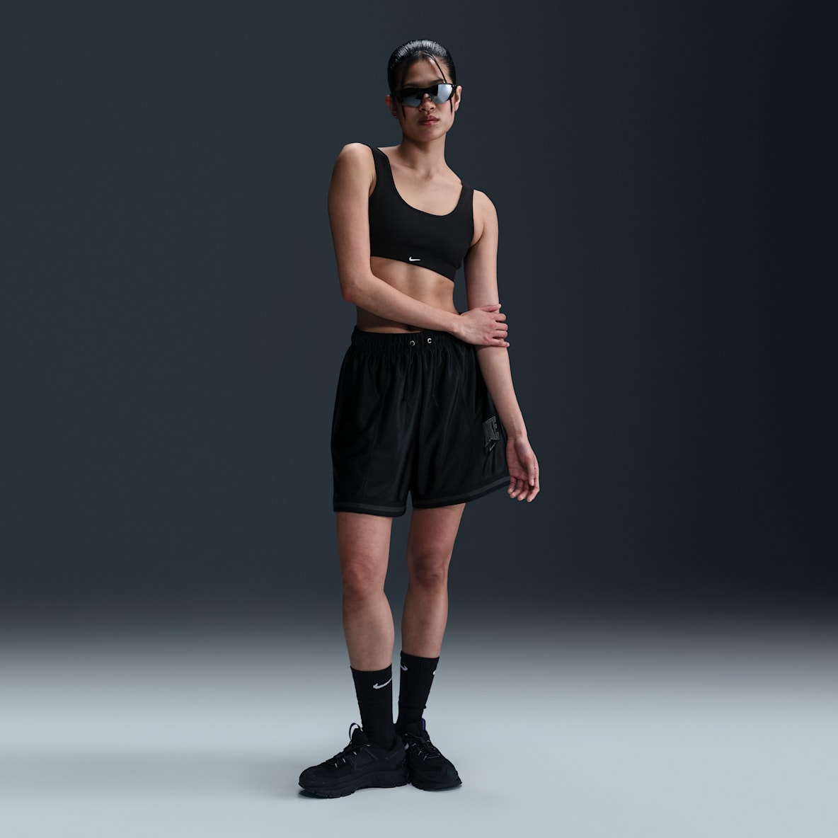 Nike Sportswear Nike Sportswear Bol Kesimli Normal Belli Grafikli Kadın Şortu