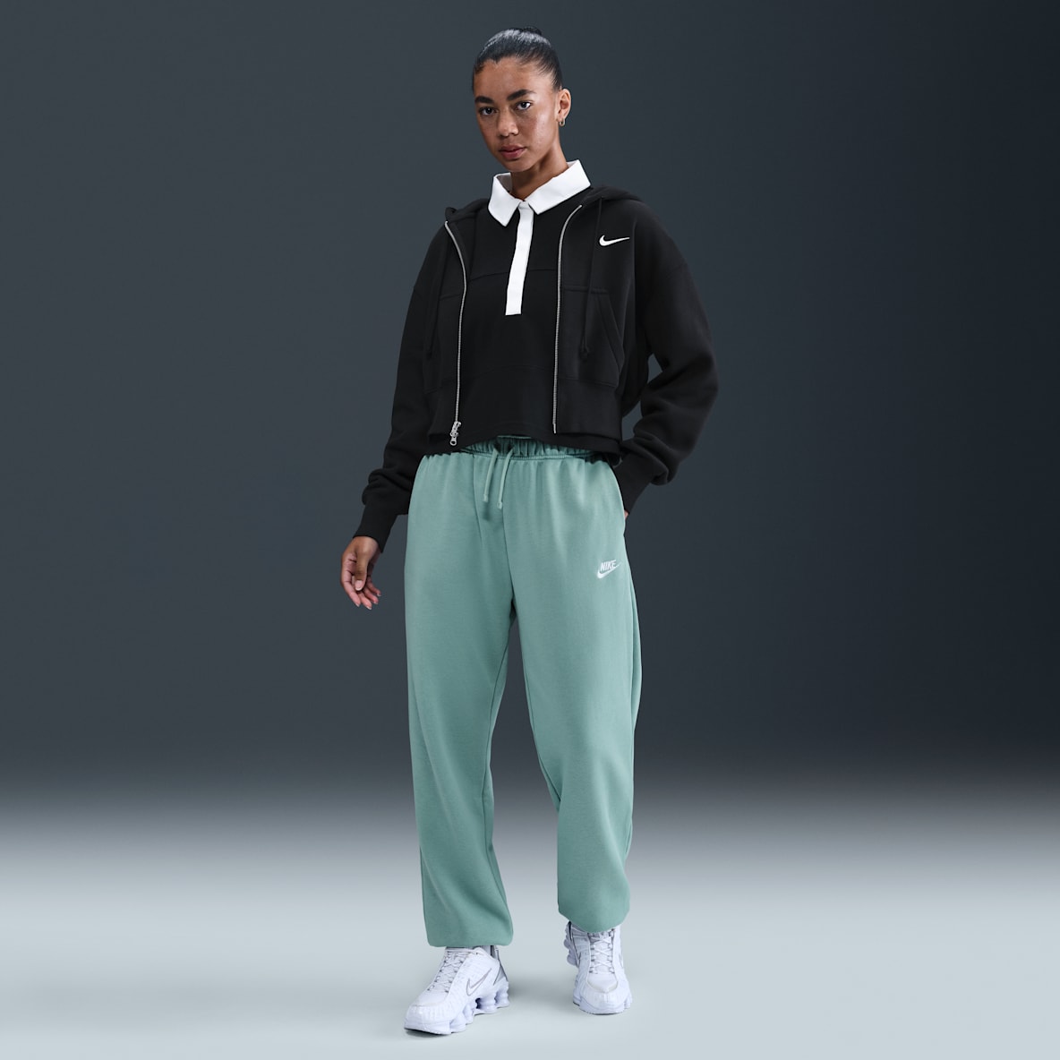 Nike Sportswear Club Fleece Nike Sportswear Club Fleece Women's Mid-Rise Oversized Sweatpants