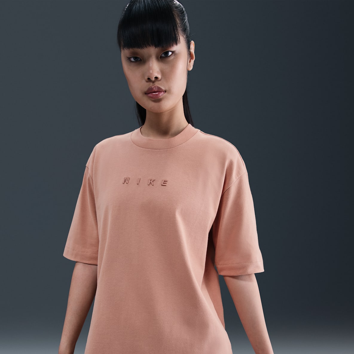 ナイキ スポーツウェア ウィメンズ オーバーサイズド ショートスリーブ Tシャツ