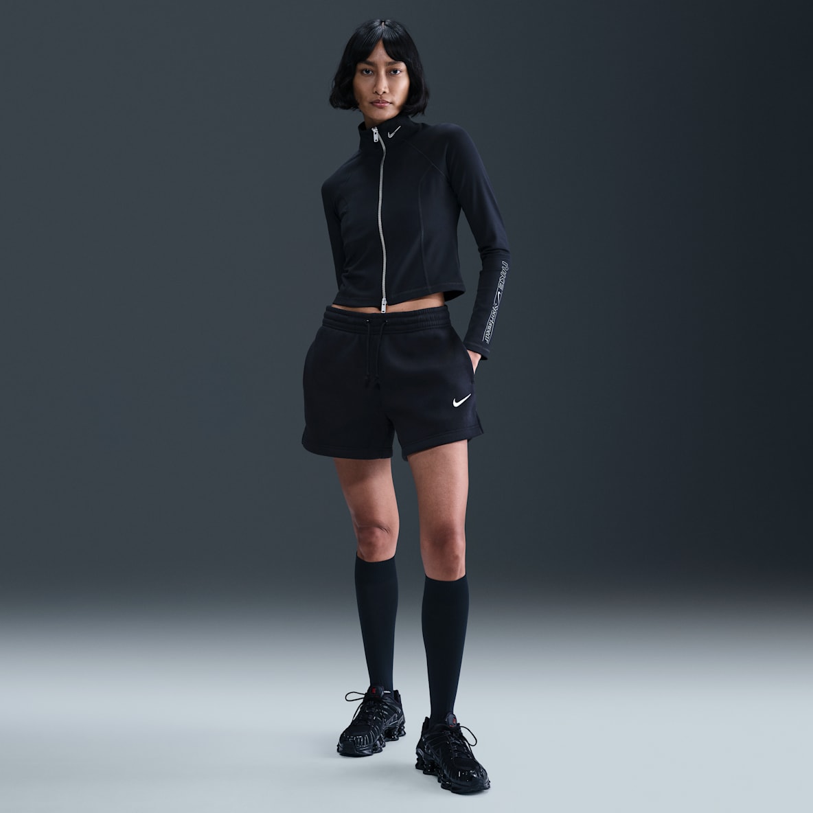 Nike Sportswear Phoenix Fleece Nike Sportswear Phoenix Fleece Shorts de tiro medio de 10 cm para mujer