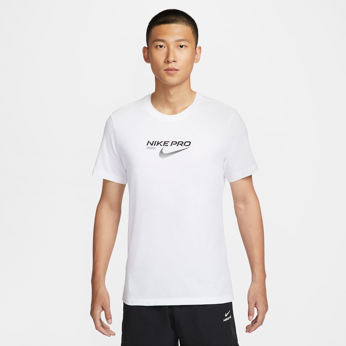 Nike Nike เสื้อยืดเทรนนิ่งผู้ชาย Dri-FIT