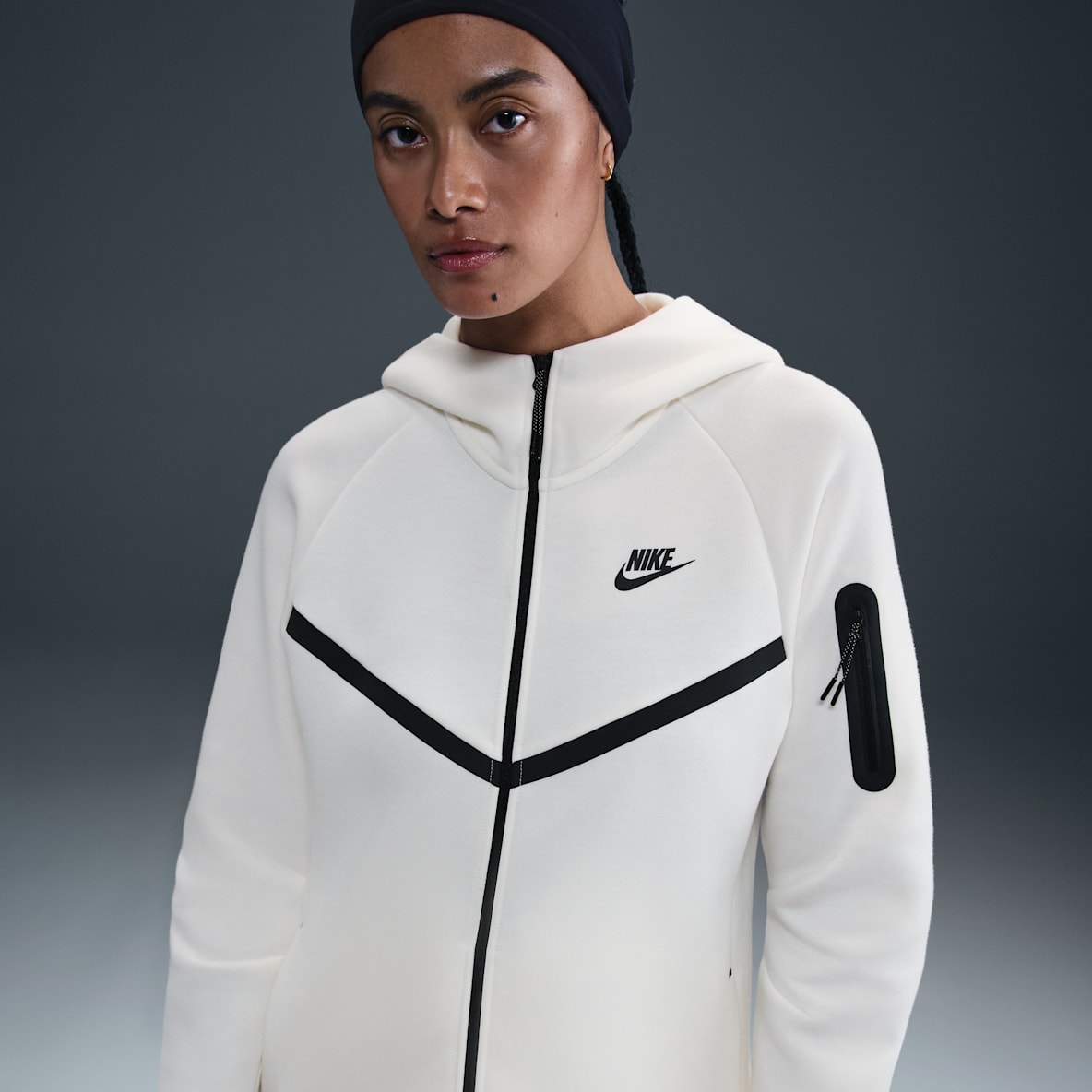 Nike Sportswear Tech Fleece Windrunner Nike Sportswear Tech Fleece Windrunner Huvtröja med hel dragkedja för kvinnor