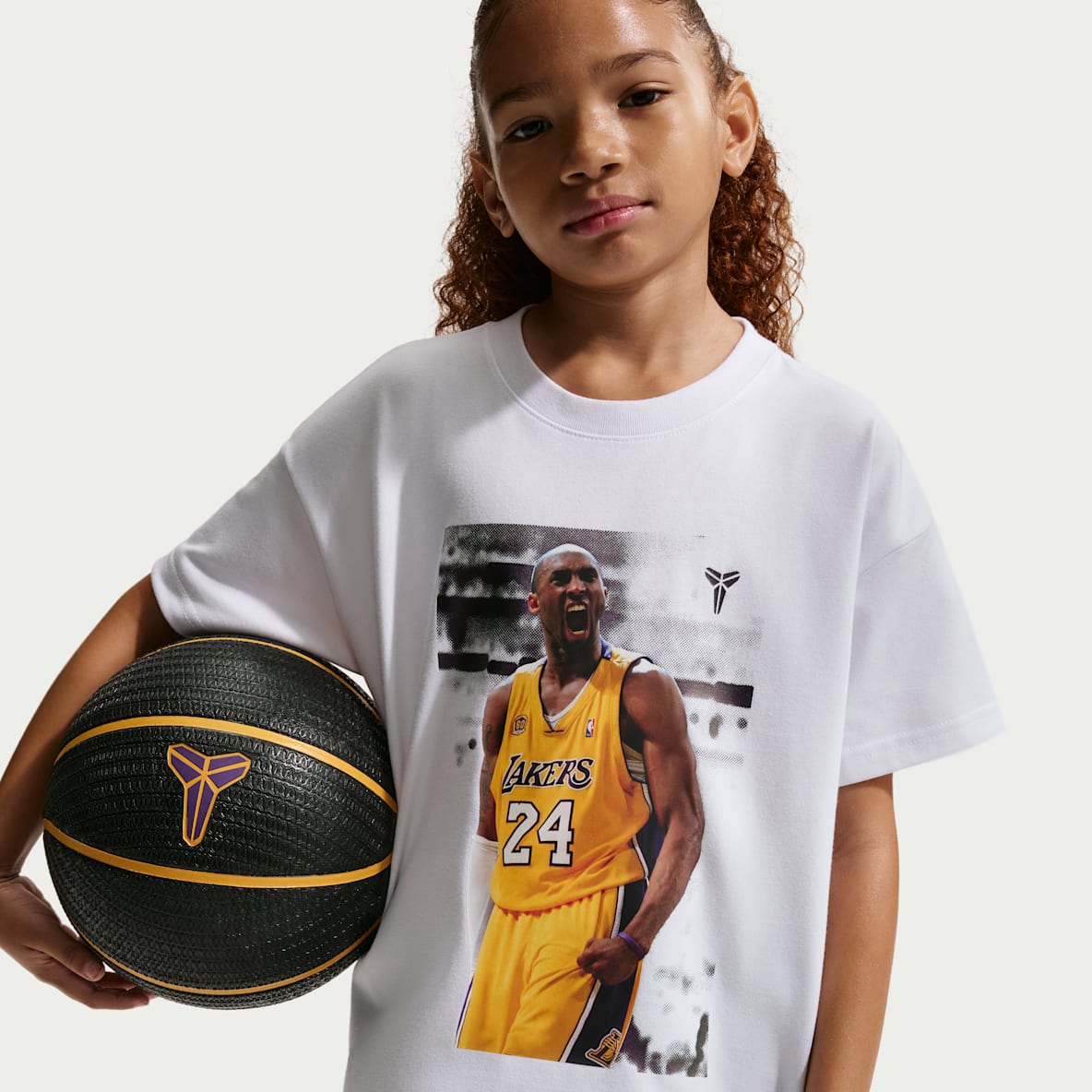 Kobe Big Kids' Dri-FIT Max90 T-Shirt