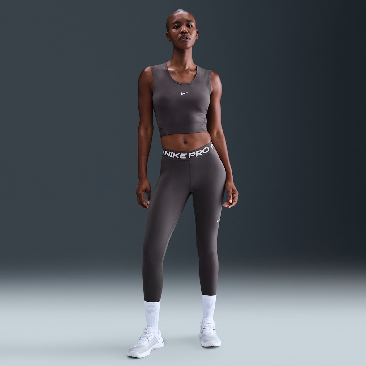 Nike Pro Nike Pro Legging taille mi-haute à empiècements en mesh pour femme