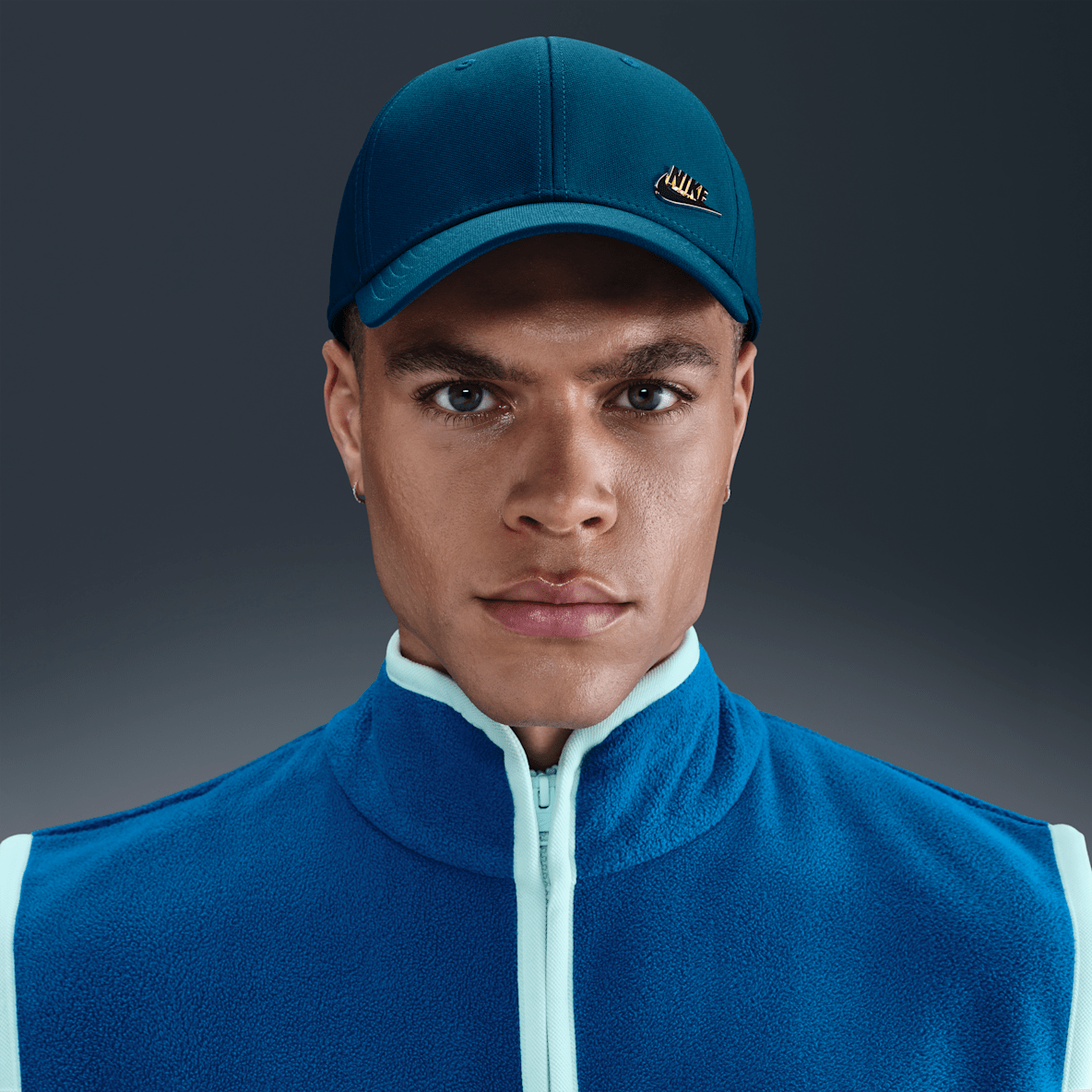 Nike Dri-FIT Club Nike Dri-FIT Club Structured Metal Logo Cap