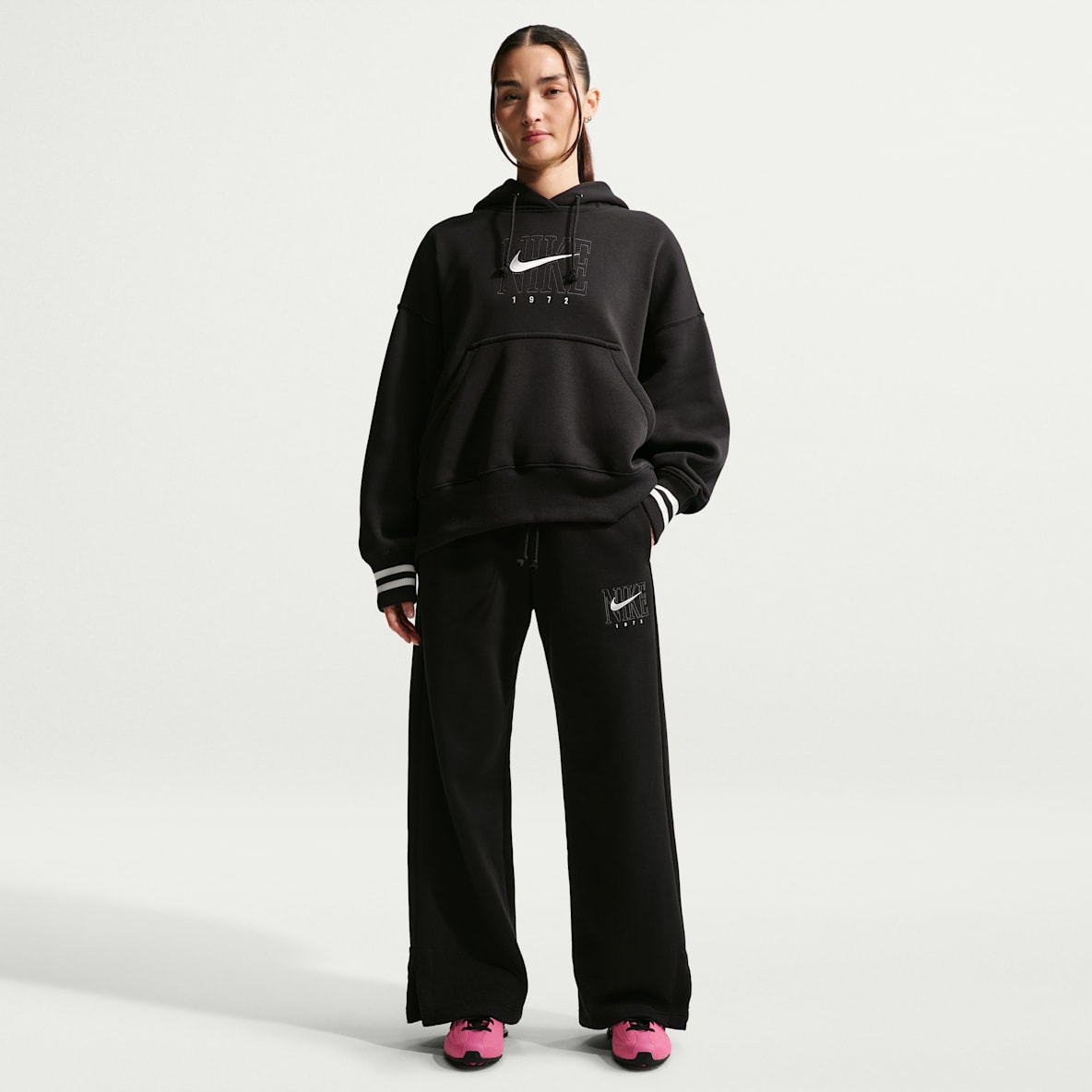 Nike スポーツウェア フェニックス フリース ウィメンズ ハイウエスト ワイドレッグ グラフィック パンツ