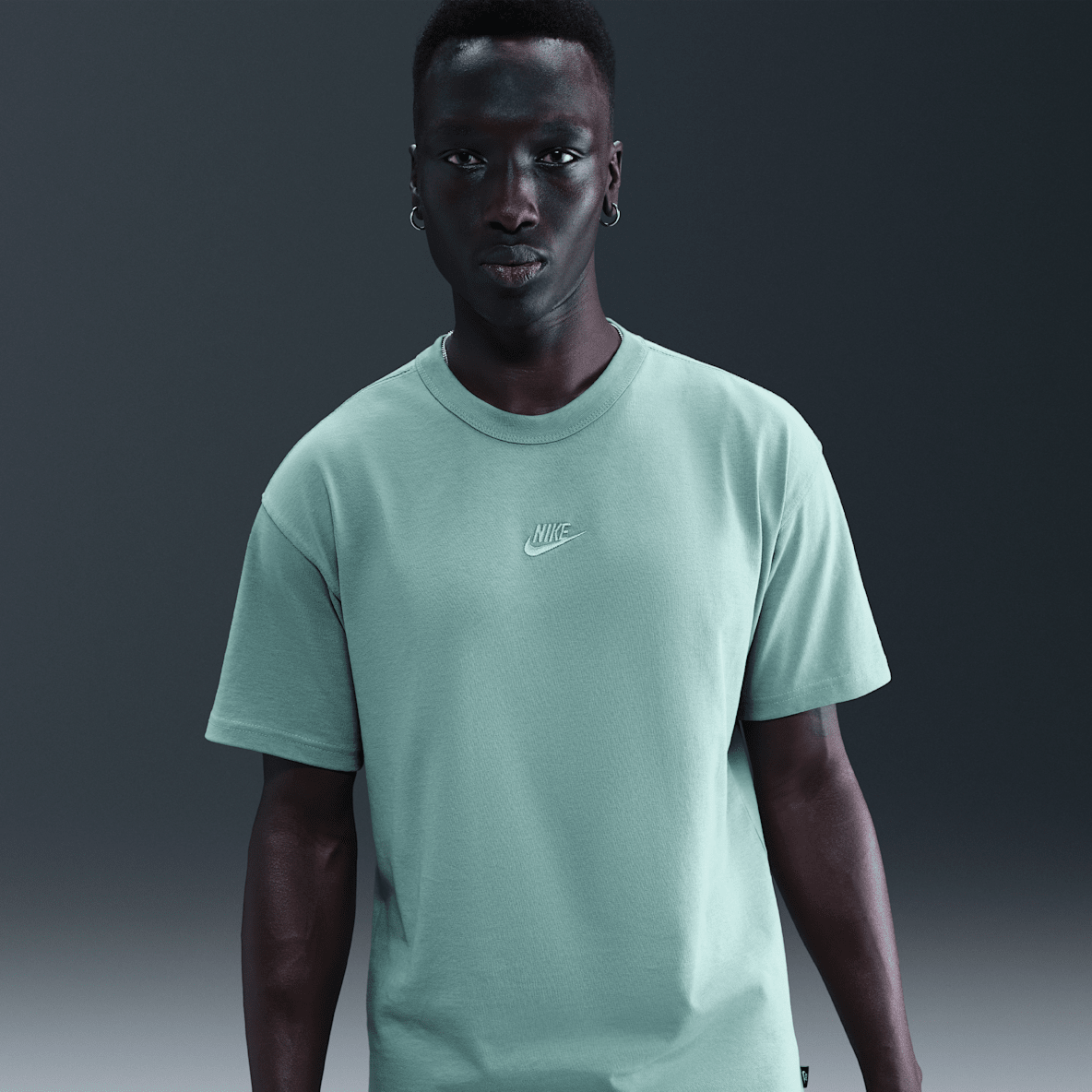 Nike Sportswear Premium Essentials Nike Sportswear Premium Essentials T-shirt para homem