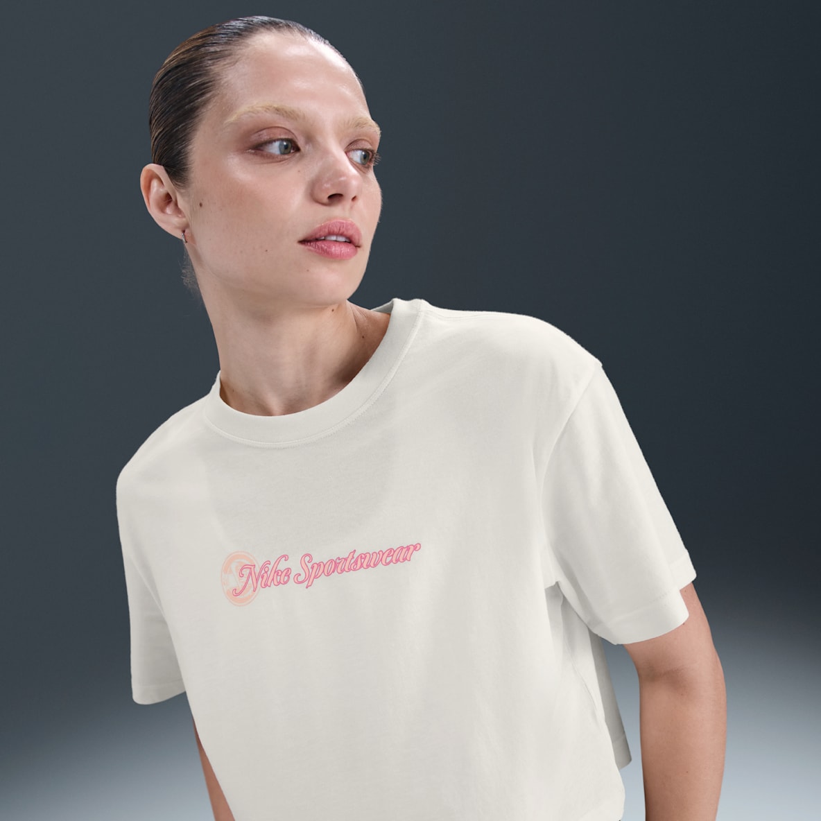 Nike Sportswear Club Nike Sportswear Club Playera holgada cropped para mujer