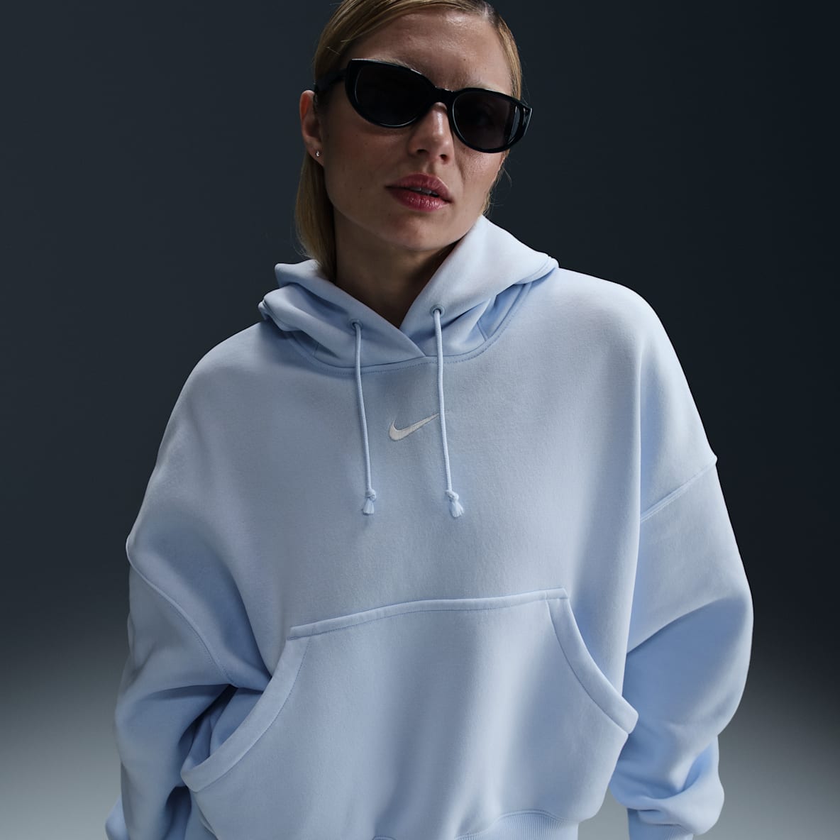 Nike Sportswear Phoenix Fleece Nike Sportswear Phoenix Fleece Women's Over-Oversized Pullover Hoodie