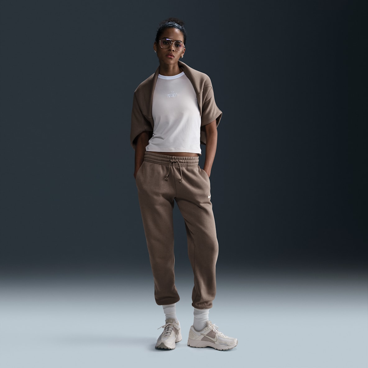 Nike Sportswear Phoenix Fleece Nike Sportswear Phoenix Fleece Pants de entrenamiento de tiro medio para mujer