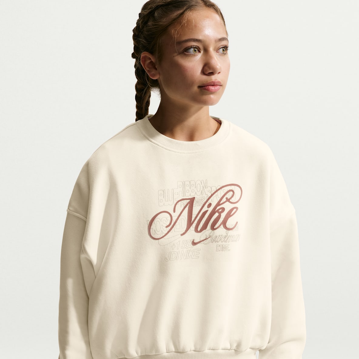 Nike Sportswear Club Fleece Nike Sportswear Club Fleece Older Kids' (Girls') Boxy Crew-Neck Sweatshirt
