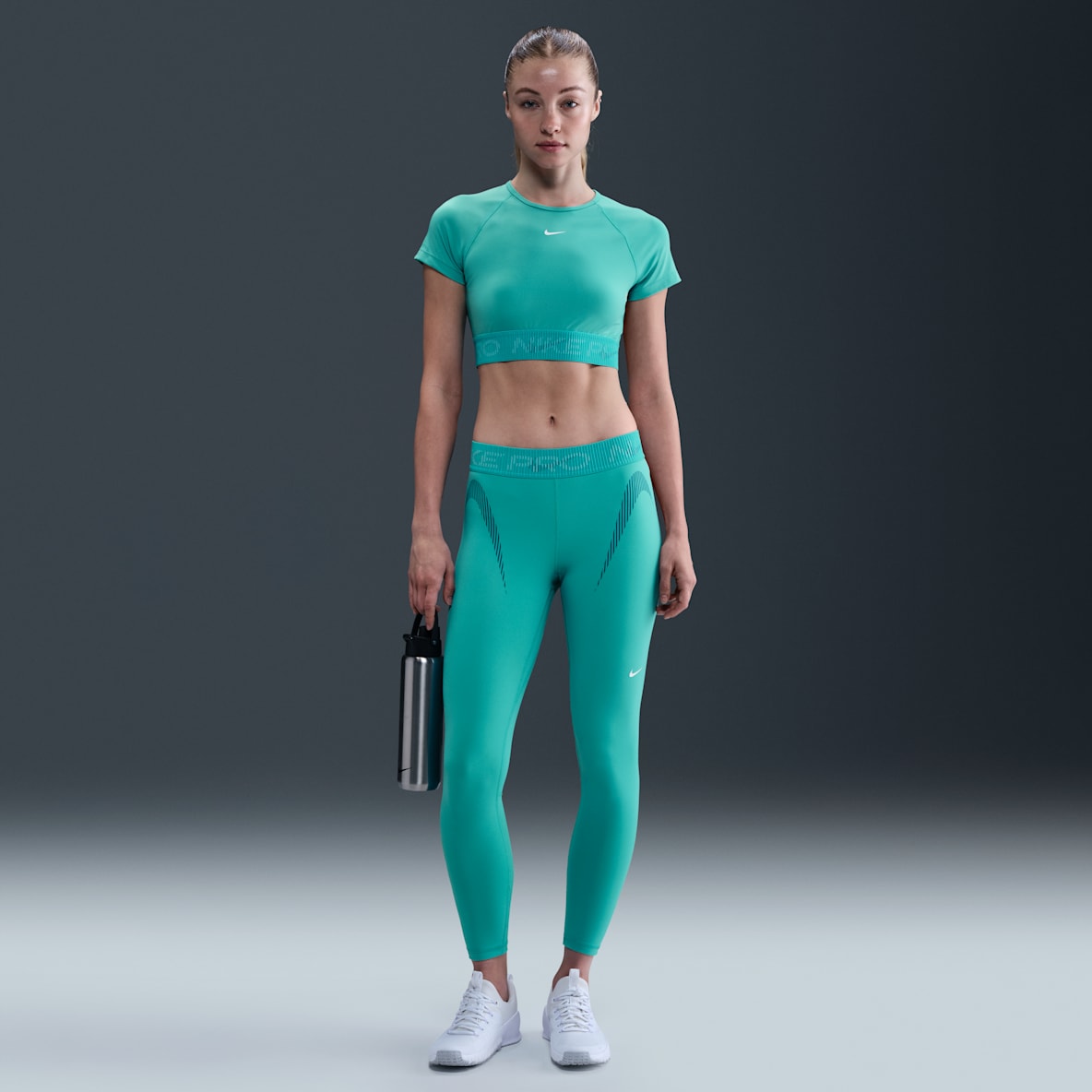 Nike Pro Nike Pro Leggings con gráfico de tiro medio de 7/8 para mujer