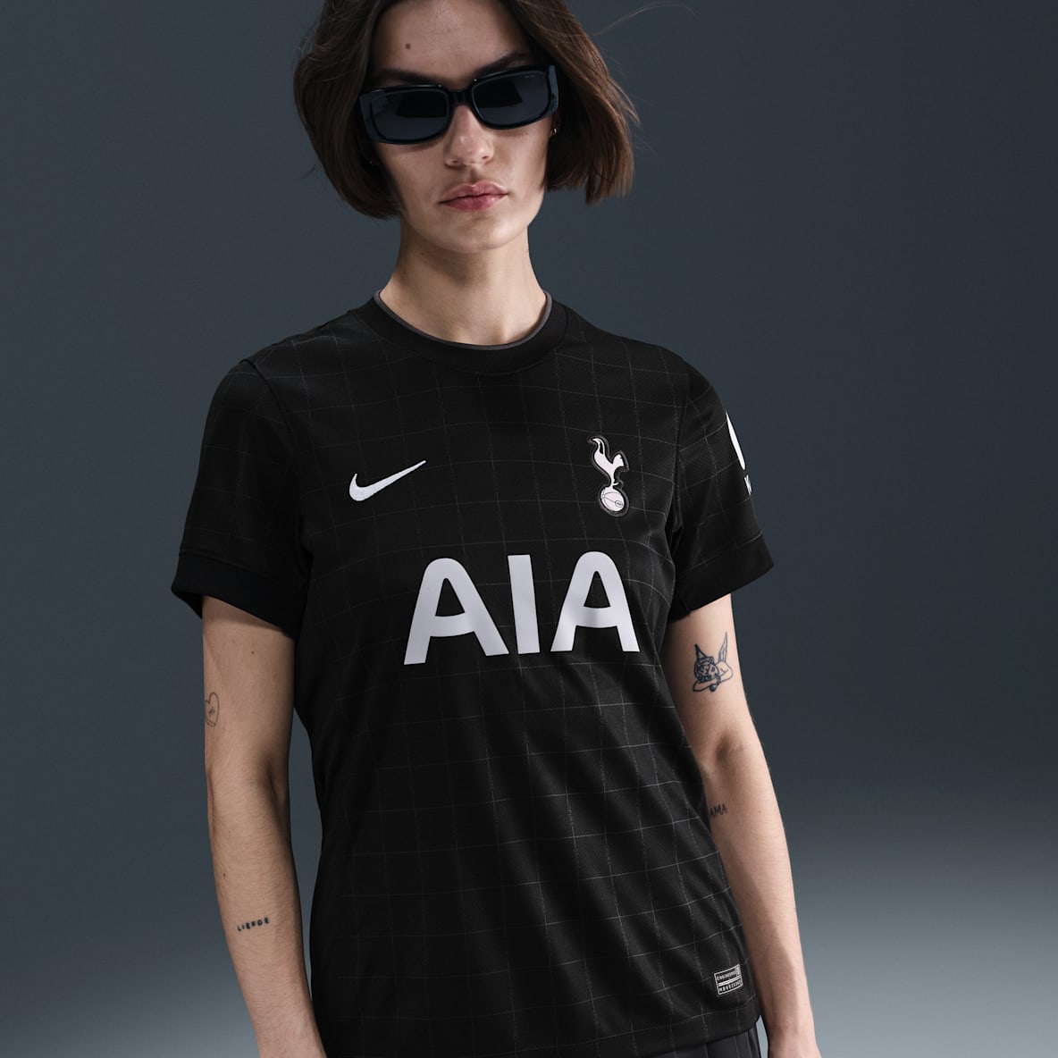 Segona equipació Stadium Tottenham Hotspur 2025/26 Segona equipació Stadium Tottenham Hotspur 2025/26 Samarreta de futbol Replica Nike Dri-FIT - Dona