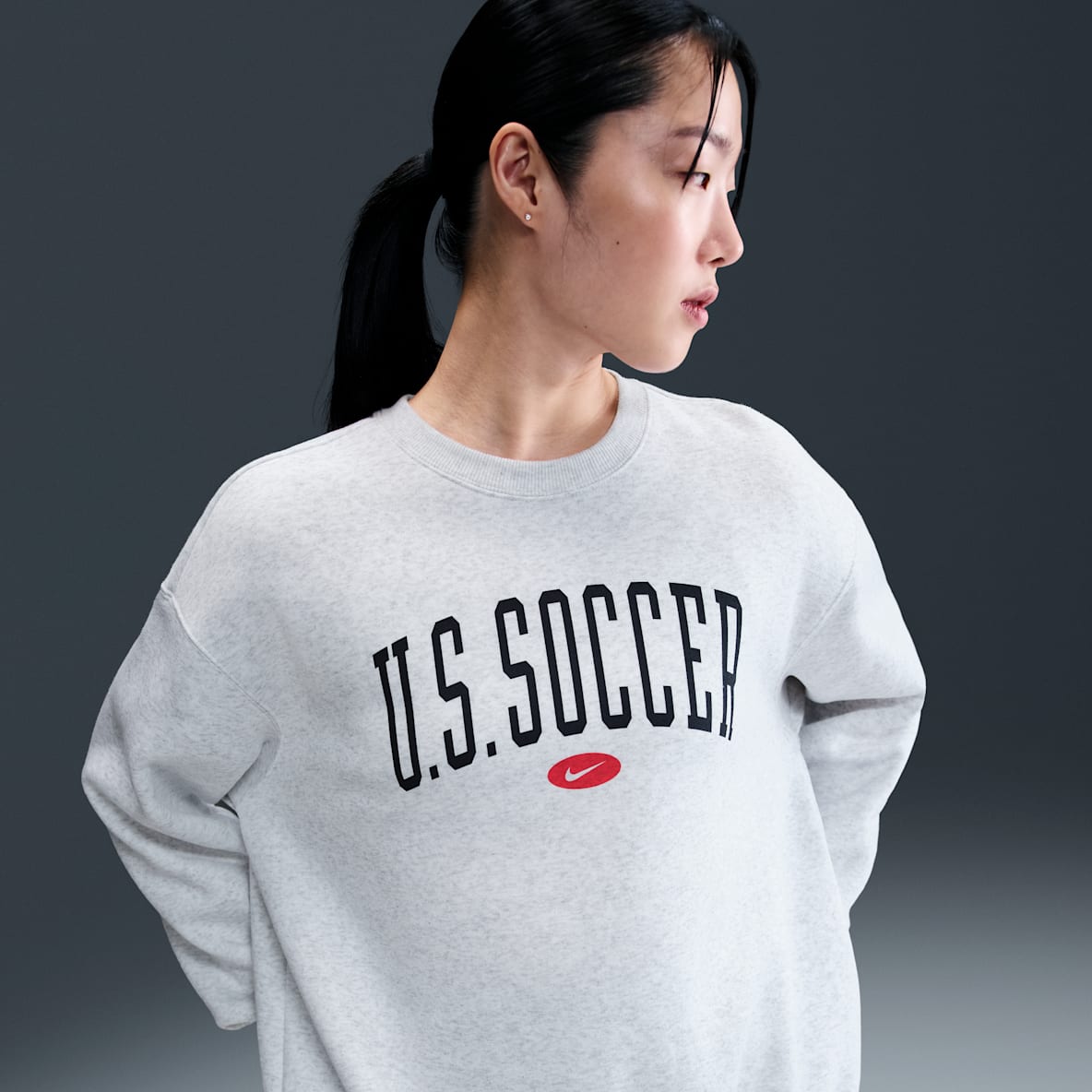 USA Phoenix Fleece Women's Nike Soccer Oversized Crew-Neck Sweatshirt