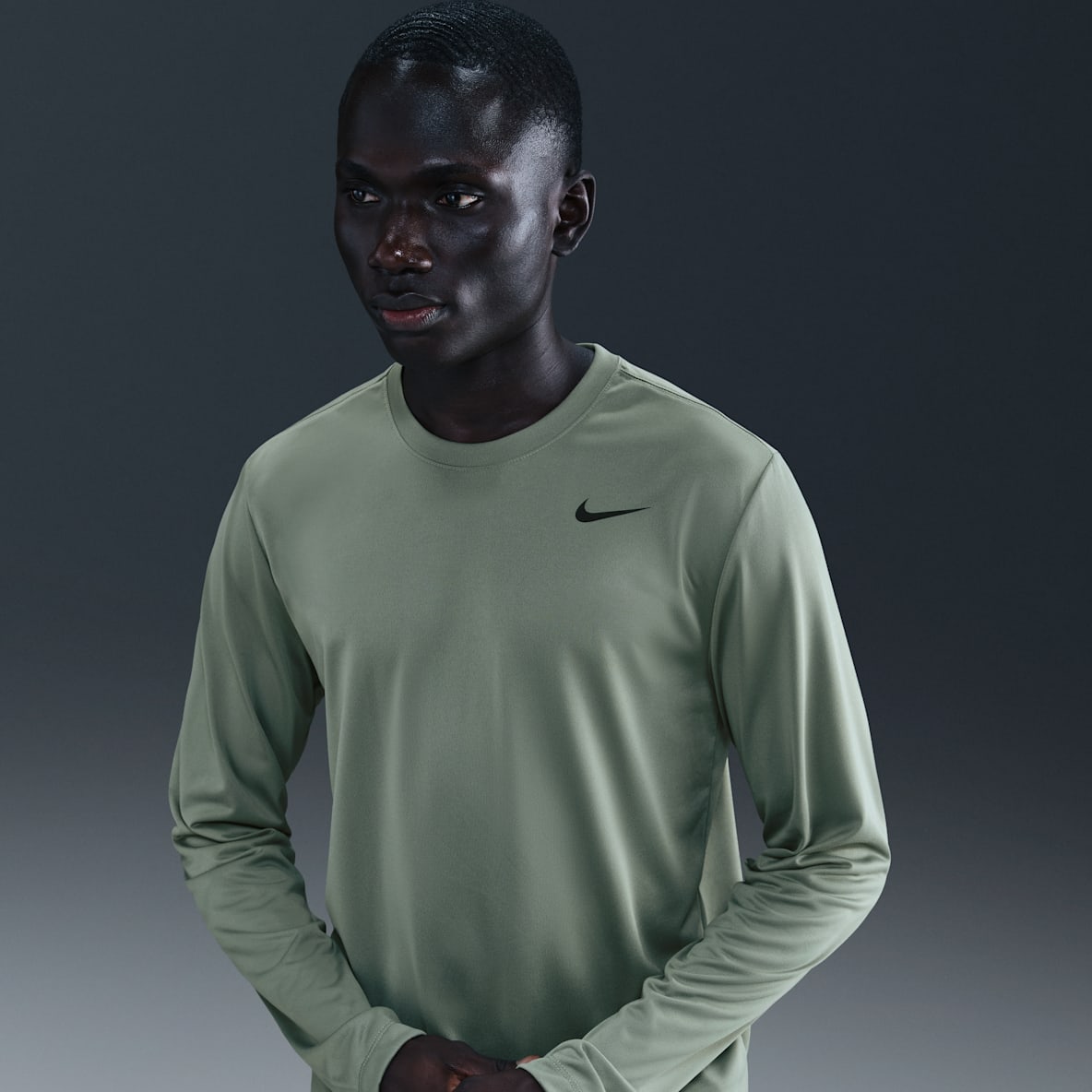 Nike Dri-FIT Legend Nike Dri-FIT Legend Men's Long-Sleeve Fitness Top