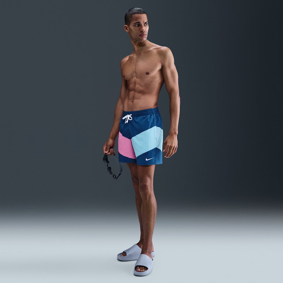 Nike Swim Multi-Logo Vortex Nike Swim Multi-Logo Vortex Shorts de voleibol de 13 cm para hombre
