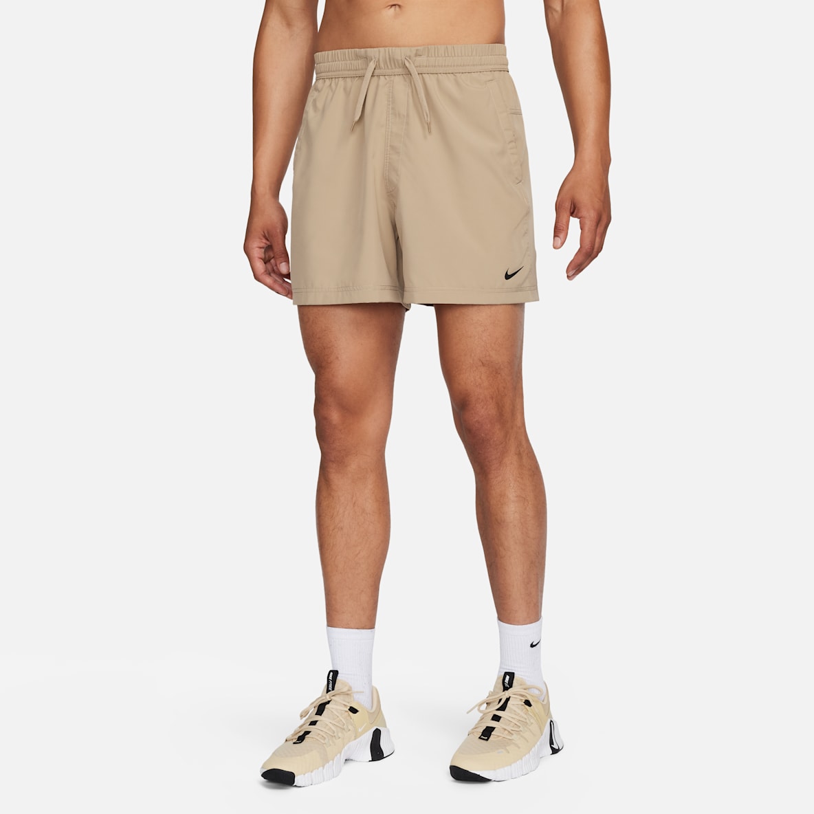 Nike Form Shorts versátiles sin forro Dri-FIT de 13 cm para hombre