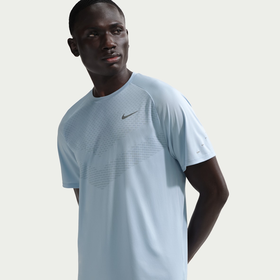 Nike Stride Camisola de running de manga curta Dri-FIT ADV para homem