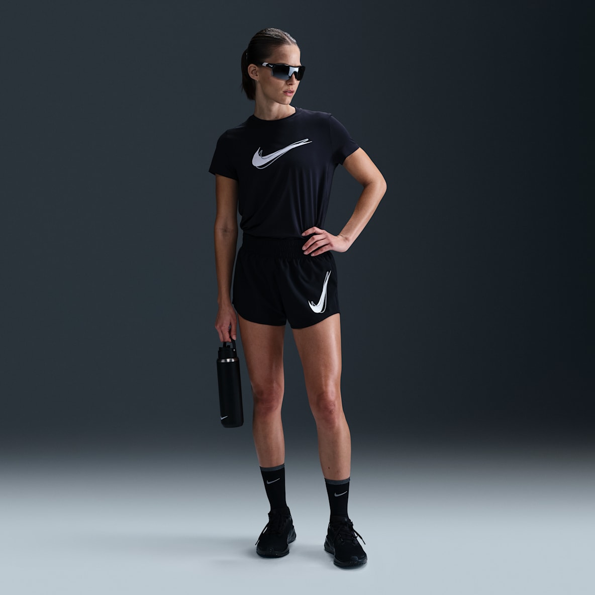 Nike One Nike One Shorts de correr Dri-FIT de tiro medio con forro de ropa interior para mujer