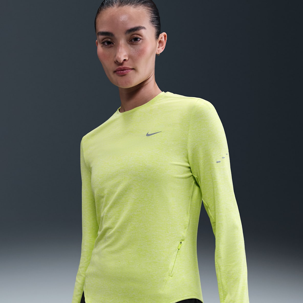 ナイキ スウィフト ナイキ スウィフト ウィメンズ Dri-FIT UV ロングスリーブ クルーネック ランニングトップ