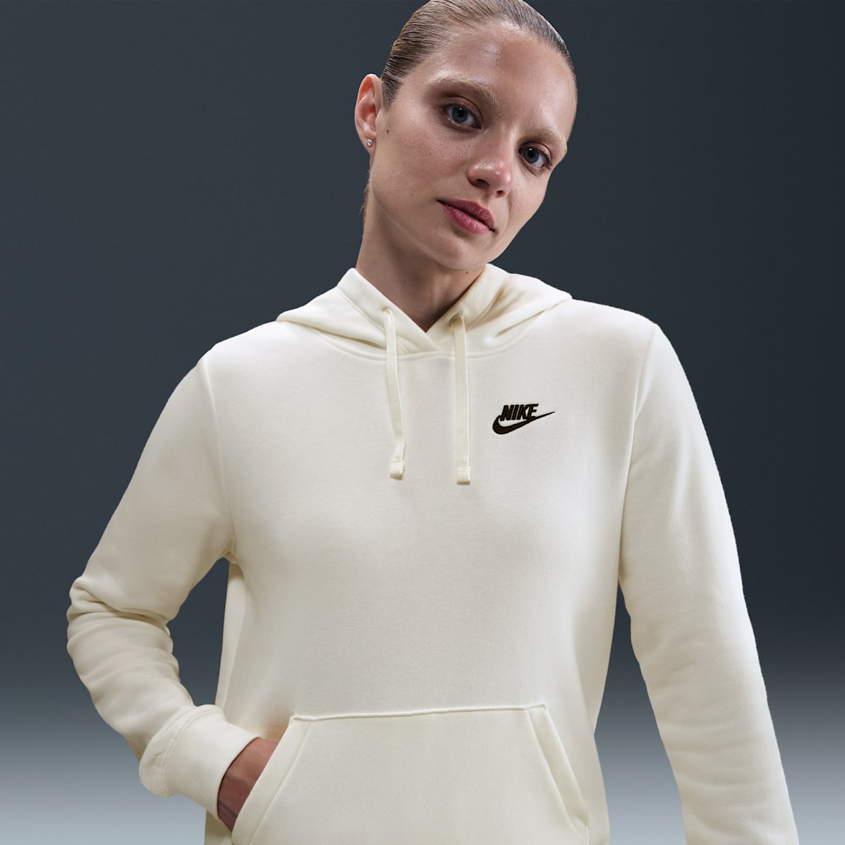 Nike Sportswear Club Fleece Nike Sportswear Club Fleece Women's Pullover Hoodie