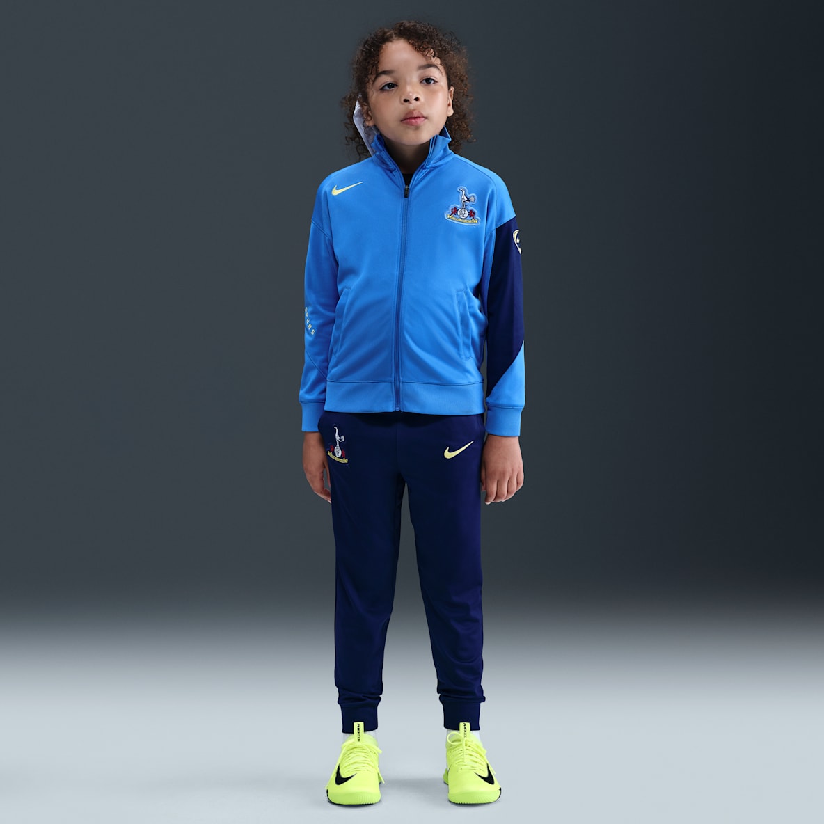 Tottenham Hotspur Strike harmadik Tottenham Hotspur Strike harmadik Nike Dri-FIT Total 90 kötött futballtréningruha kisgyerekeknek