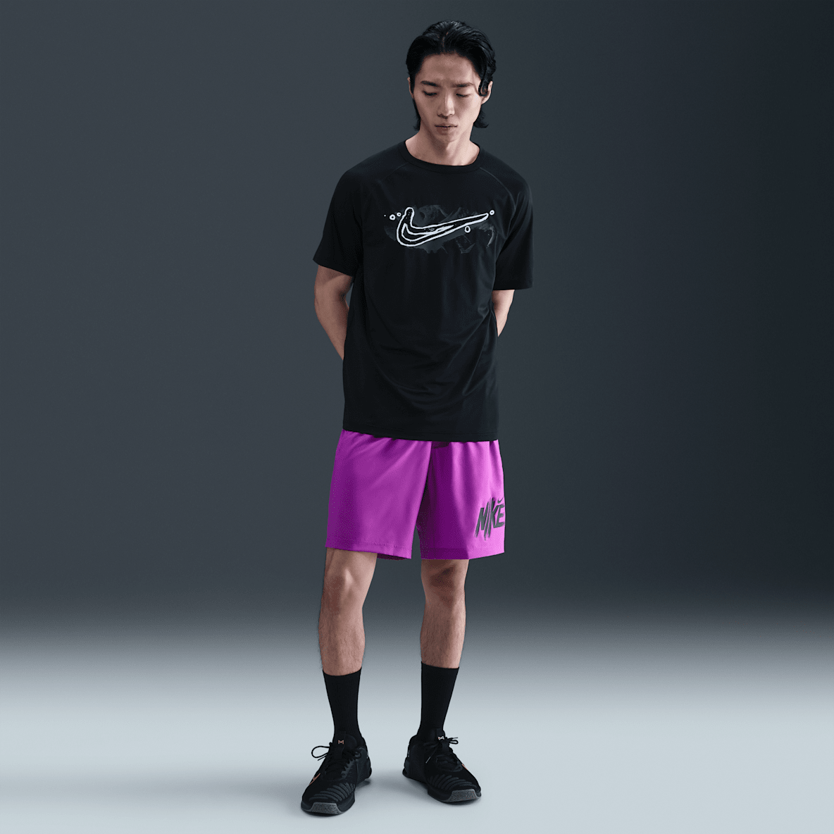 Nike Form Nike Form กางเกงขาสั้นอเนกประสงค์ 9 นิ้วไม่มีซับในผู้ชาย Dri-FIT