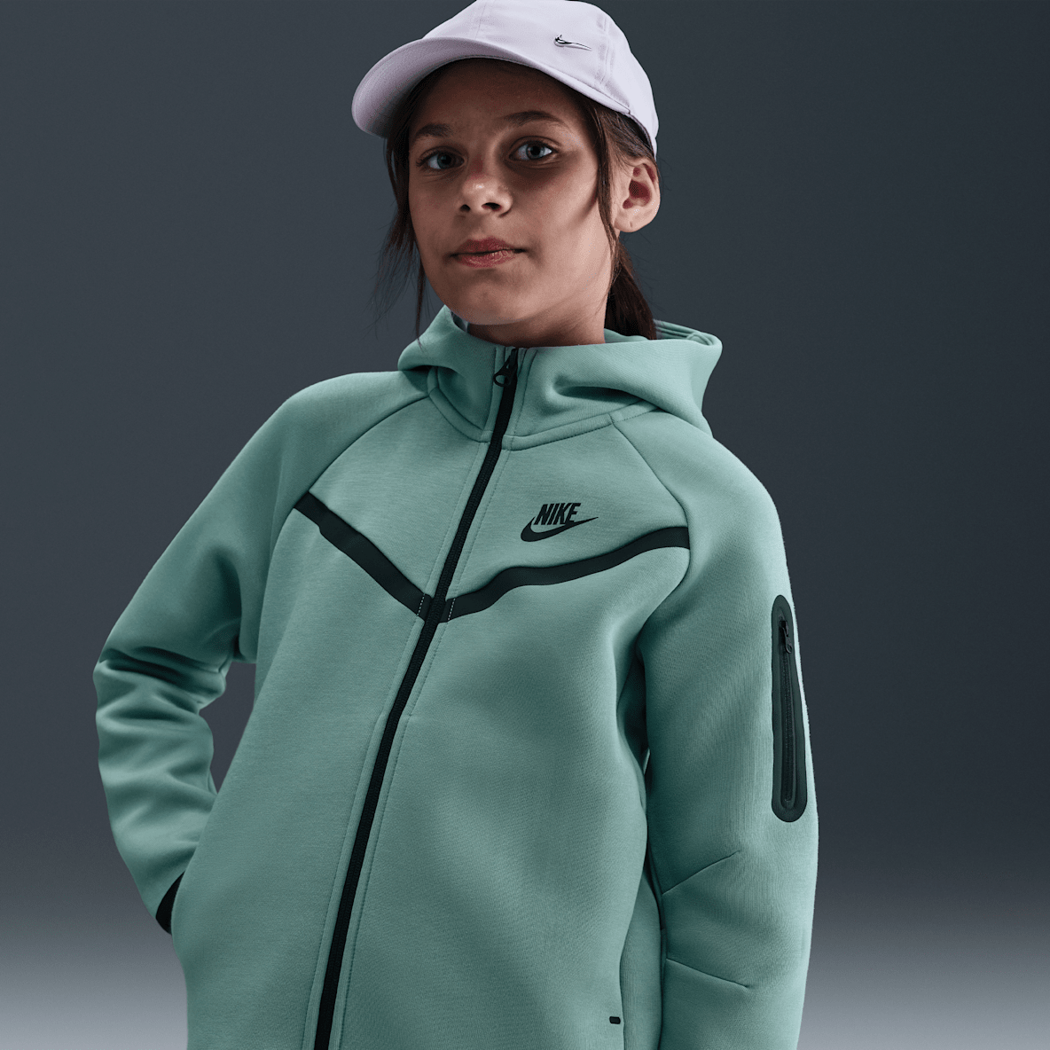 Nike Sportswear Tech Fleece Nike Sportswear Tech Fleece Hættetrøje med fuld lynlås til piger