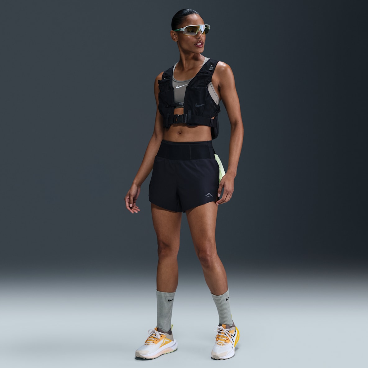 Nike Trail Nike Trail Dri-Fit Laufshorts mit integriertem Slip (Damen)