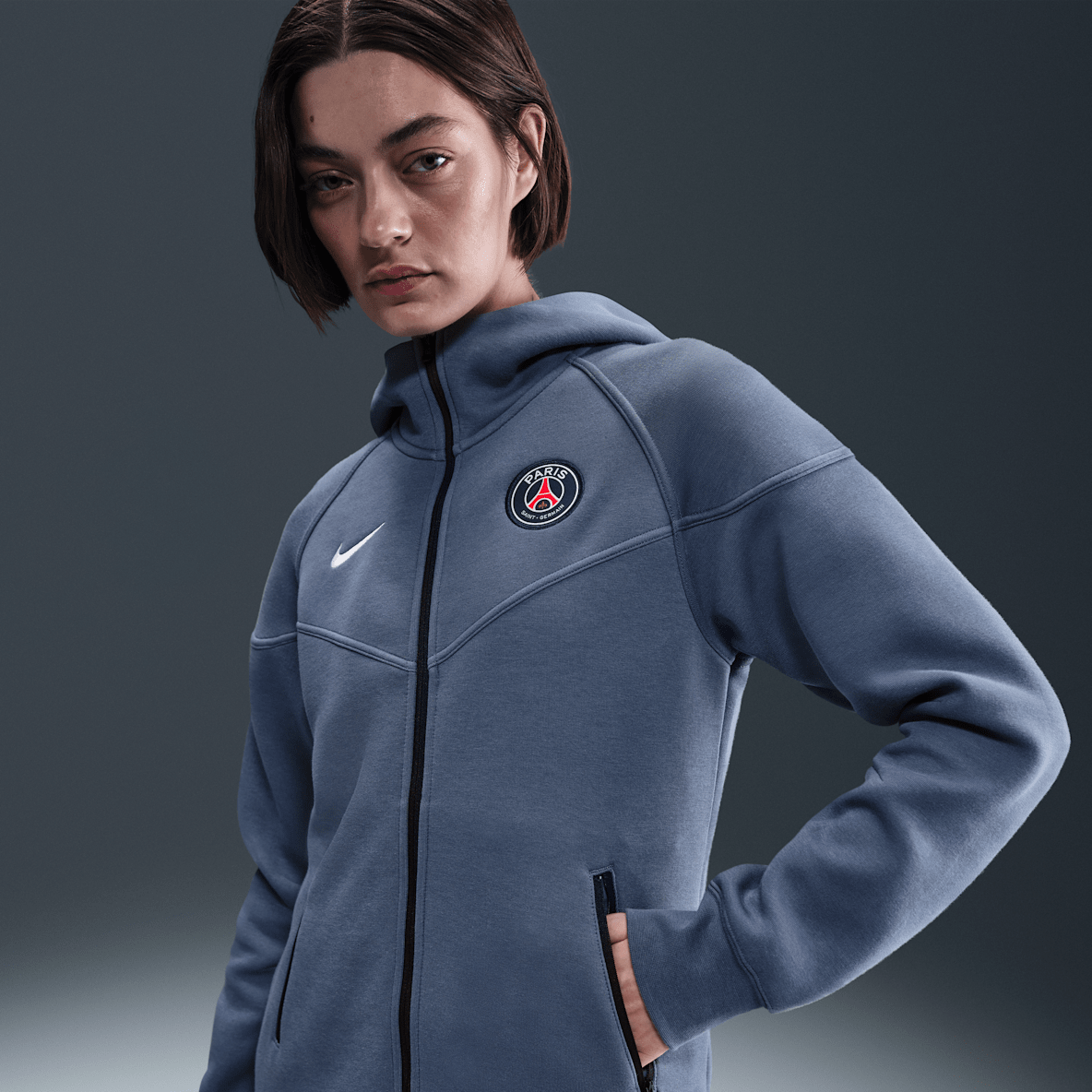 Paris Saint-Germain Tech Windrunner Paris Saint-Germain Tech Windrunner Women's Nike Football Fleece Full-Zip Hoodie