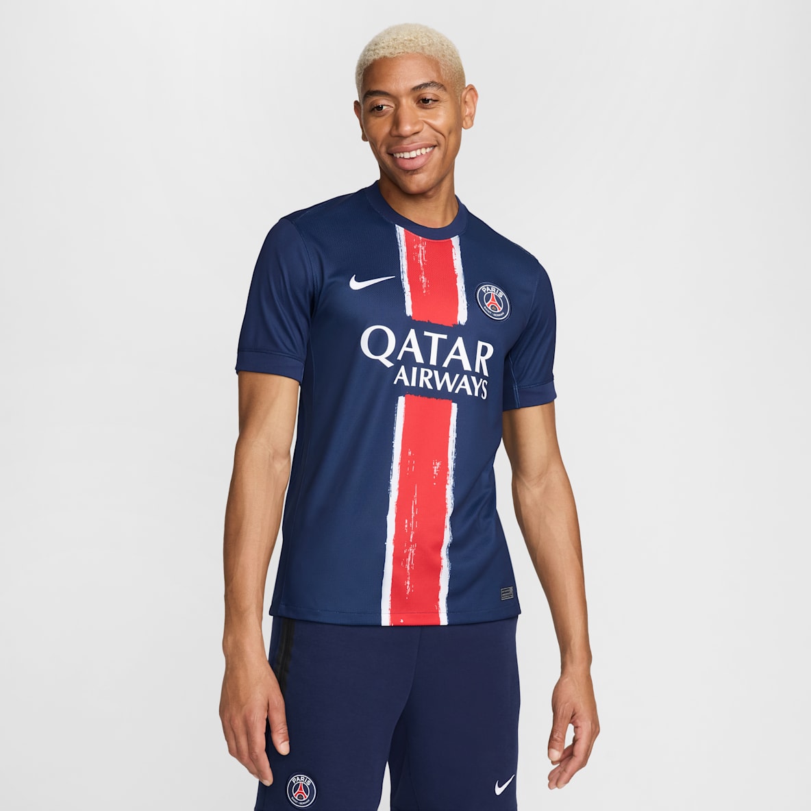 パリ サンジェルマン (PSG) 2024/25 スタジアム ホーム パリ サンジェルマン (PSG) 2024/25 スタジアム ホーム メンズ ナイキ Dri-FIT サッカー レプリカ ユニフォーム