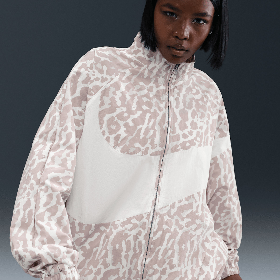 Nike Sportswear Nike Sportswear Women's Woven Printed Jacket